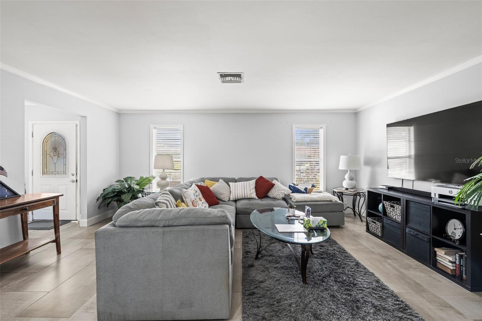 POINTE WEST - Residential