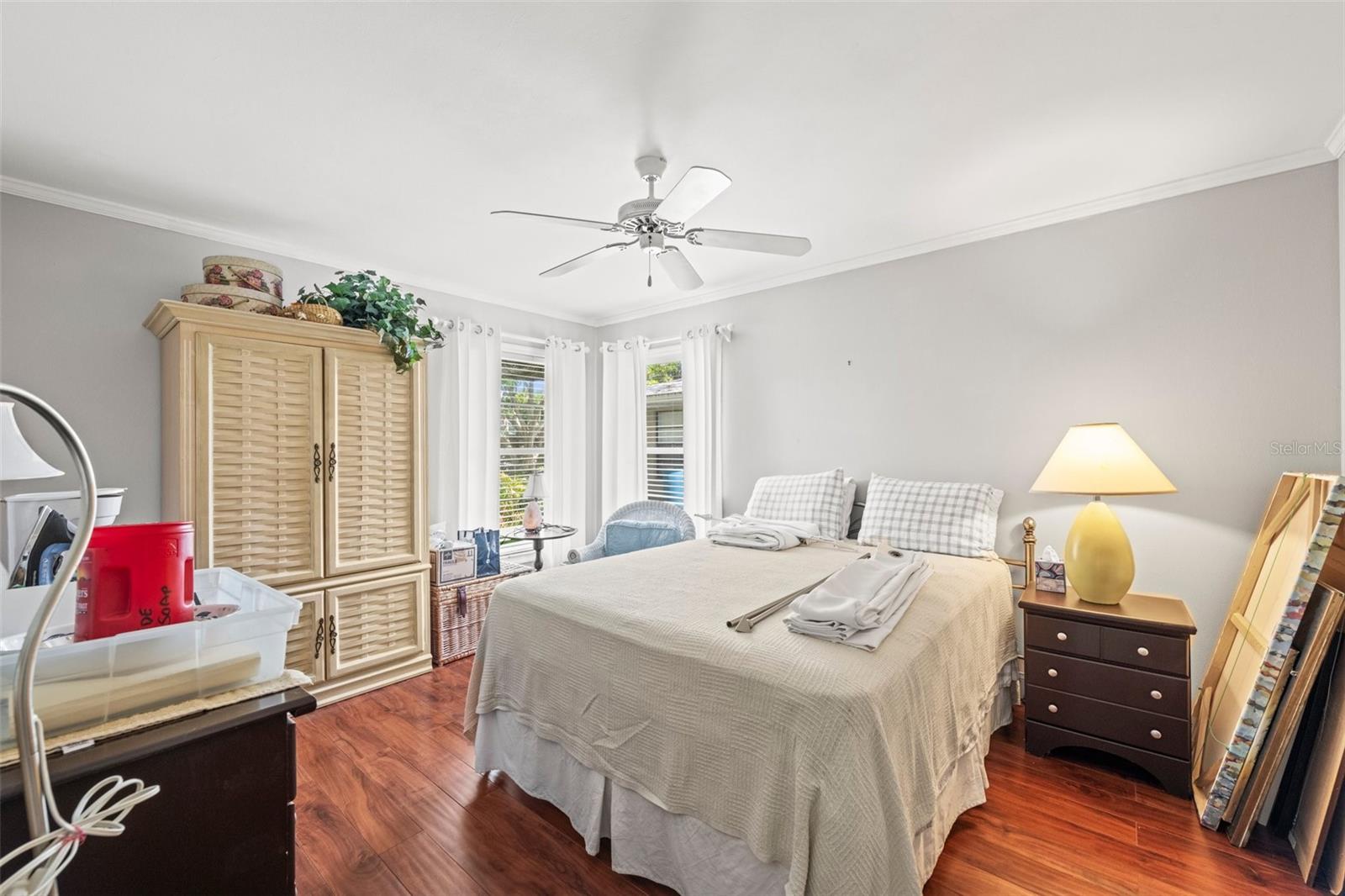 POINTE WEST - Residential