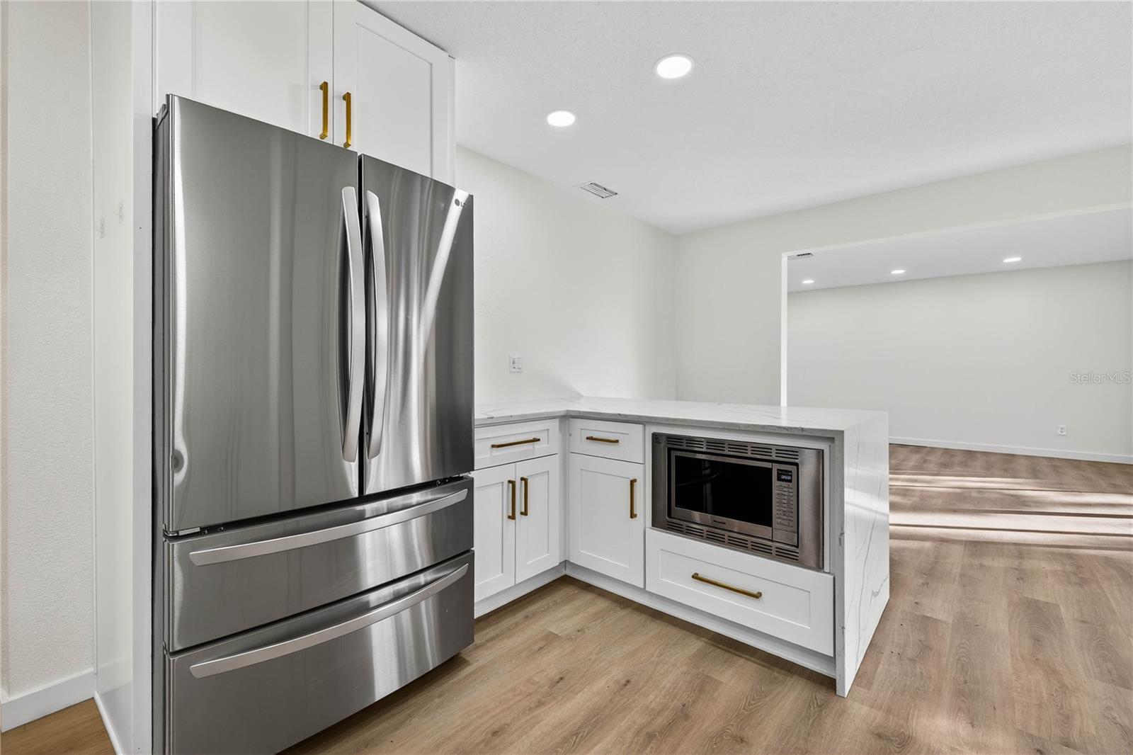 STEPHENSON MANOR UNIT 2 6TH ADD - Residential