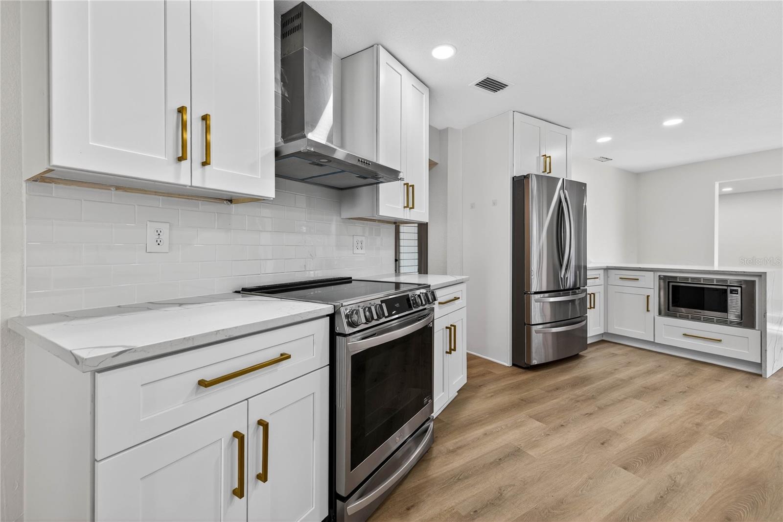 STEPHENSON MANOR UNIT 2 6TH ADD - Residential