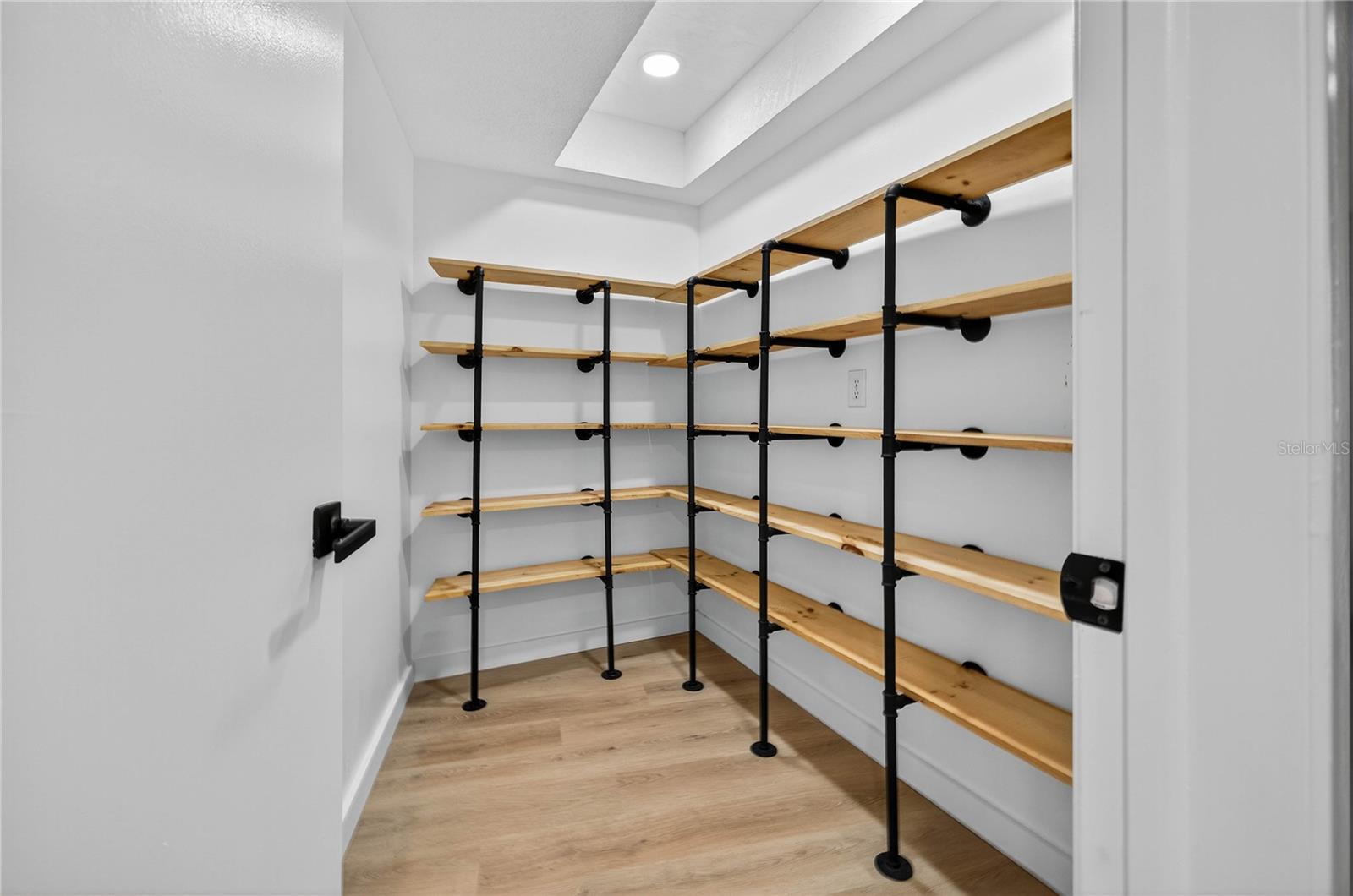 STEPHENSON MANOR UNIT 2 6TH ADD - Residential