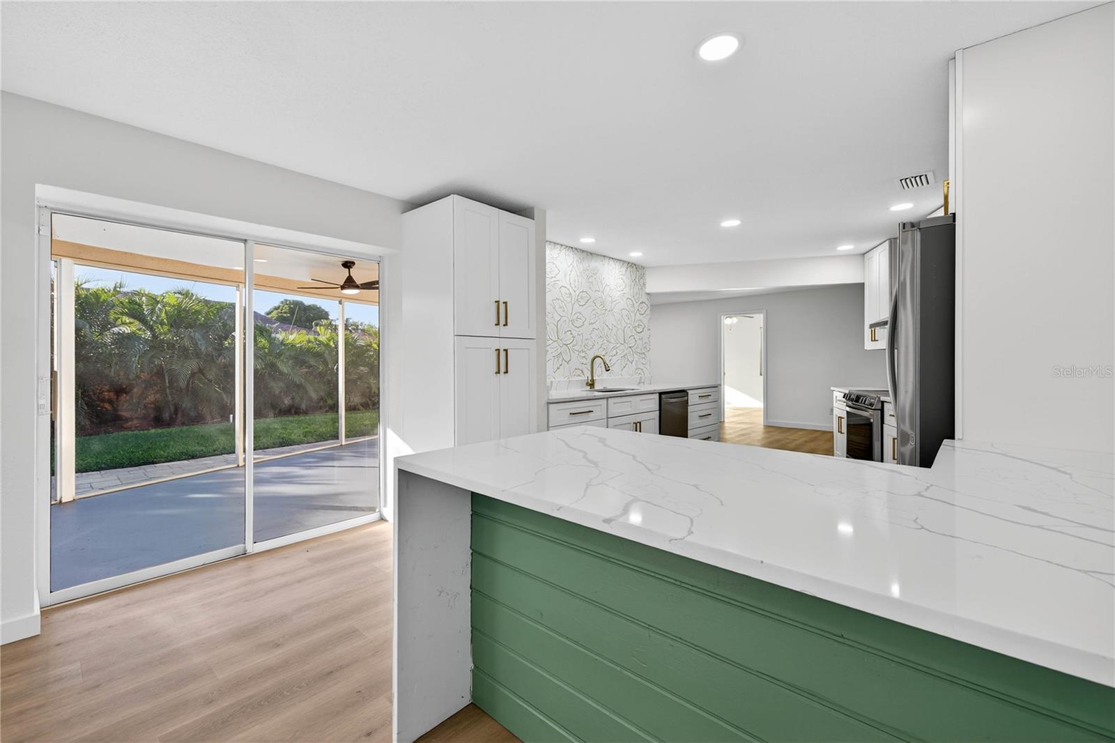 STEPHENSON MANOR UNIT 2 6TH ADD - Residential