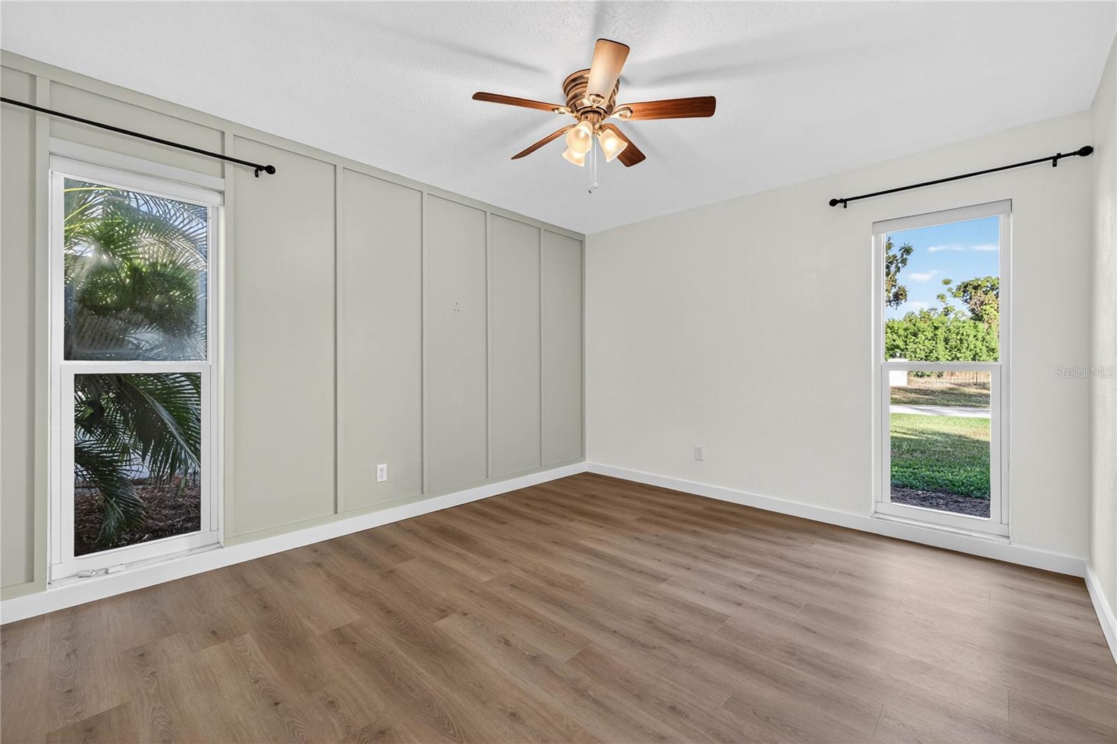 STEPHENSON MANOR UNIT 2 6TH ADD - Residential