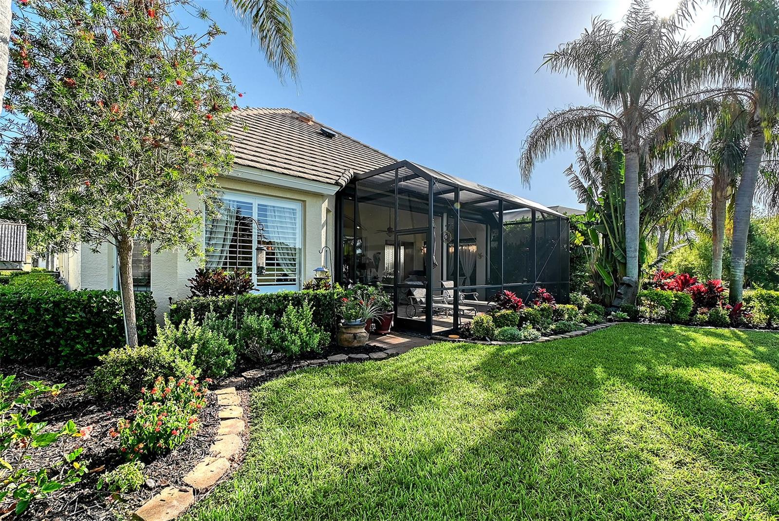 6642 OAKLAND HILLS DRIVE