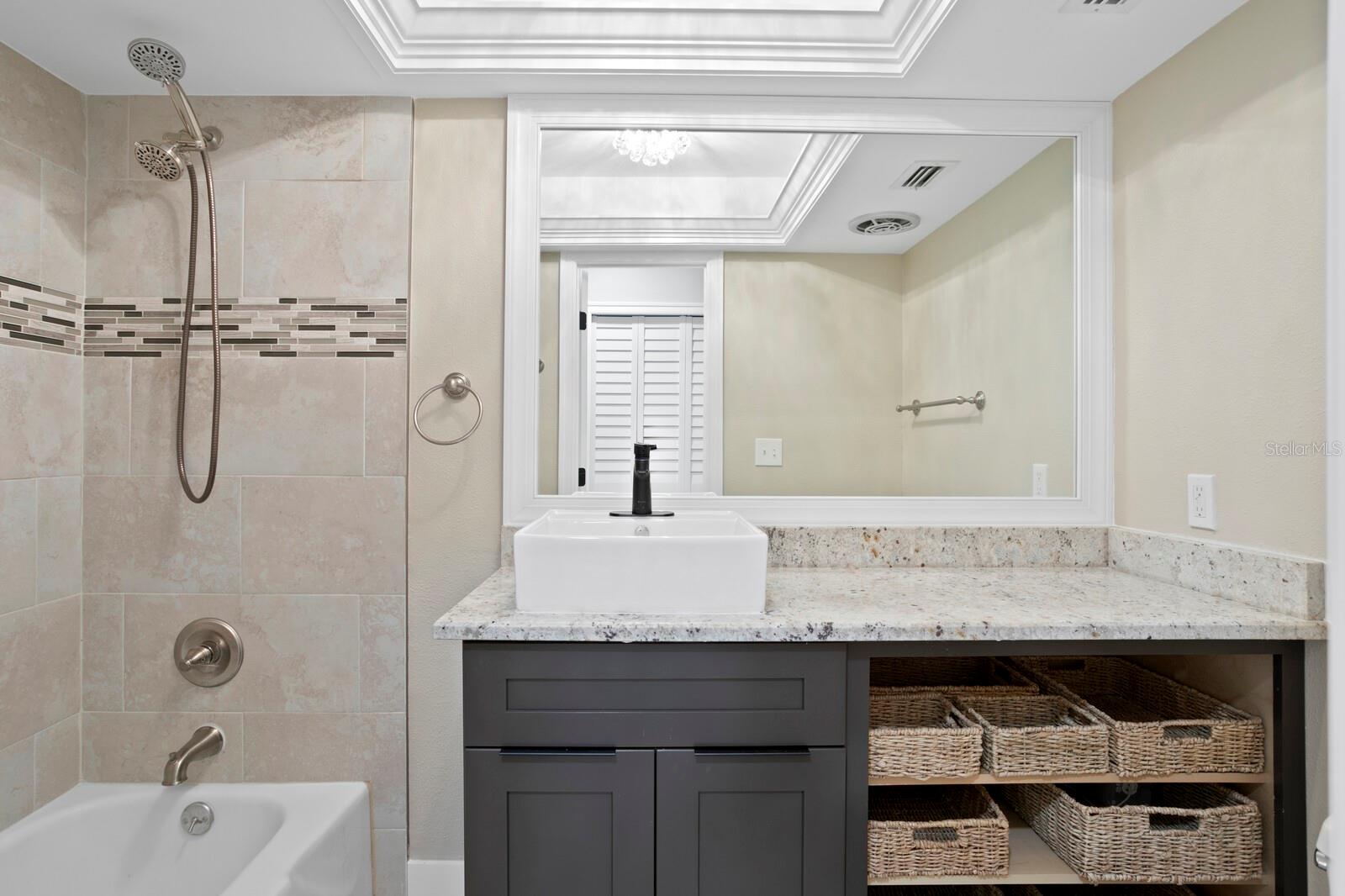 BAY CREST PARK UNIT 17 - Residential