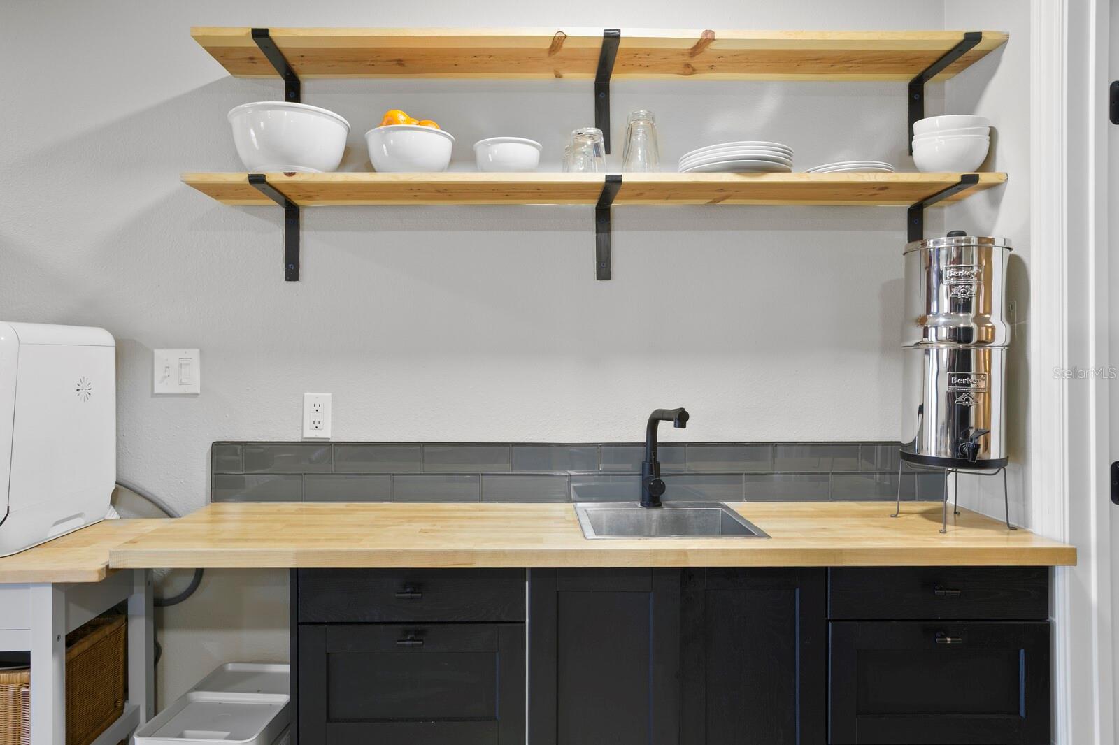 BAY CREST PARK UNIT 17 - Residential