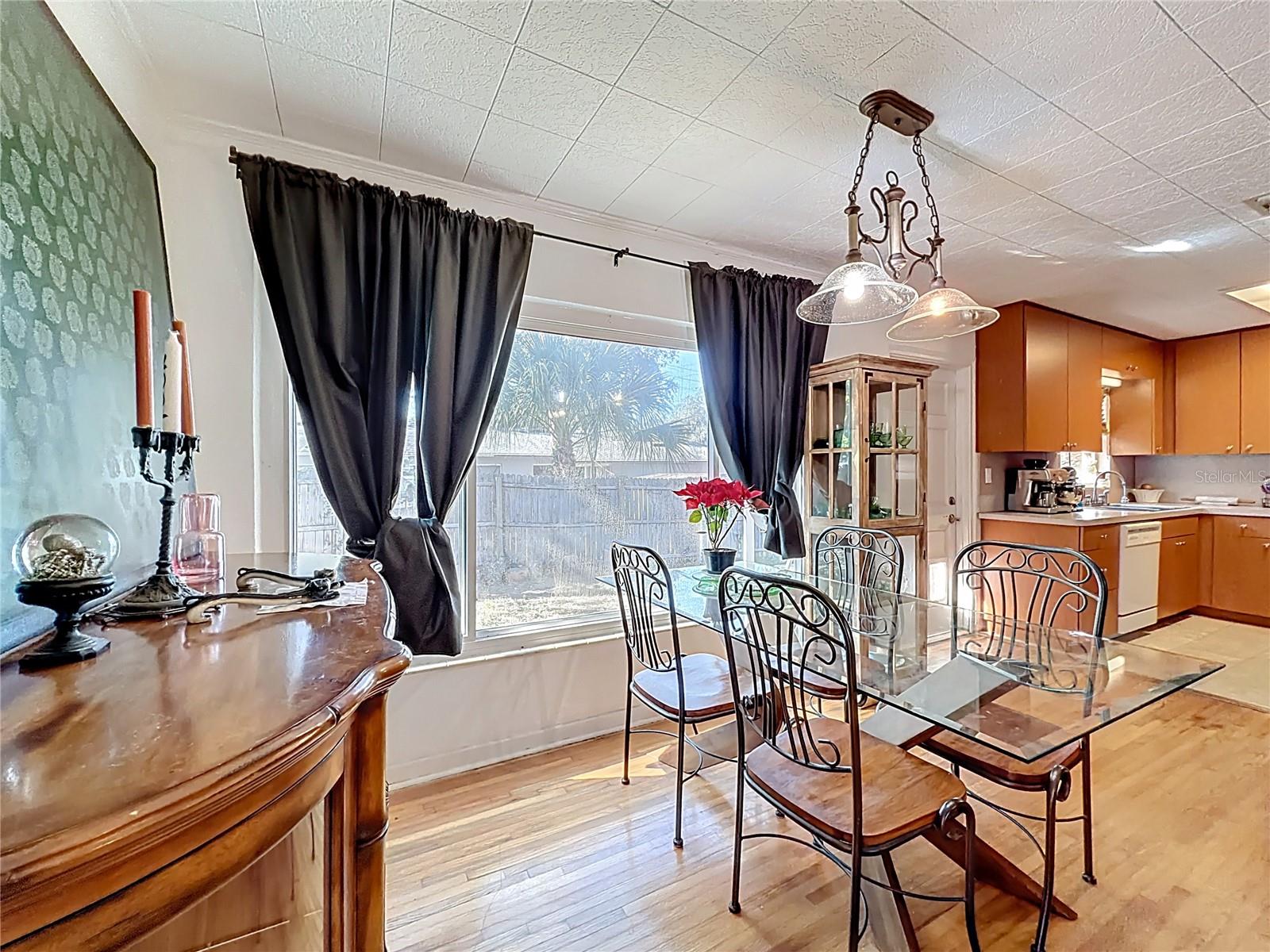 FRUITLAND PARK WHITNEYS - Residential