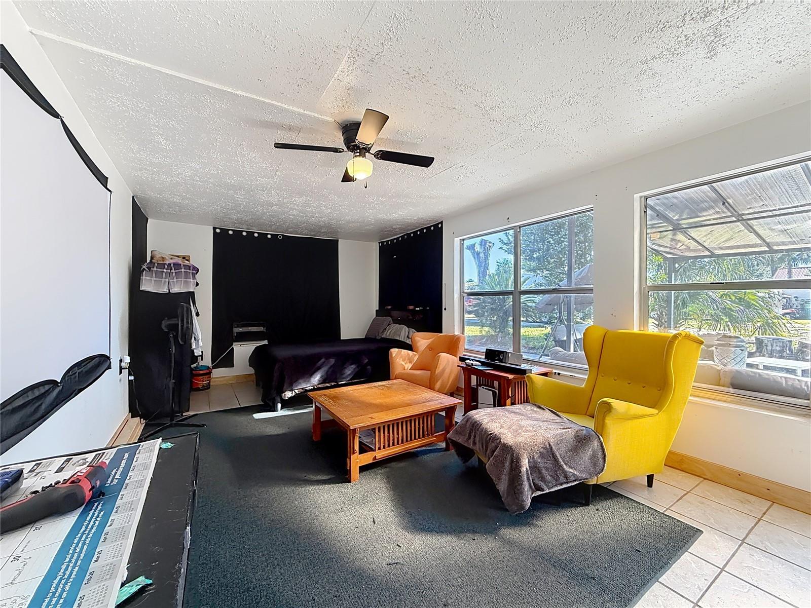 FRUITLAND PARK WHITNEYS - Residential