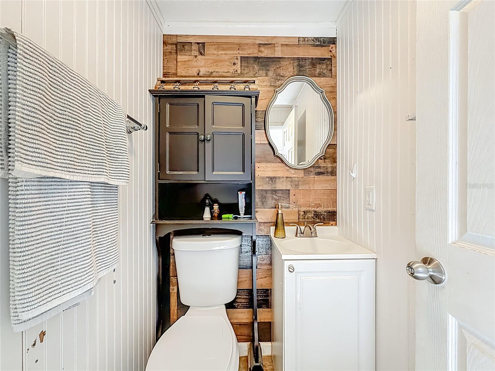 FRUITLAND PARK WHITNEYS - Residential