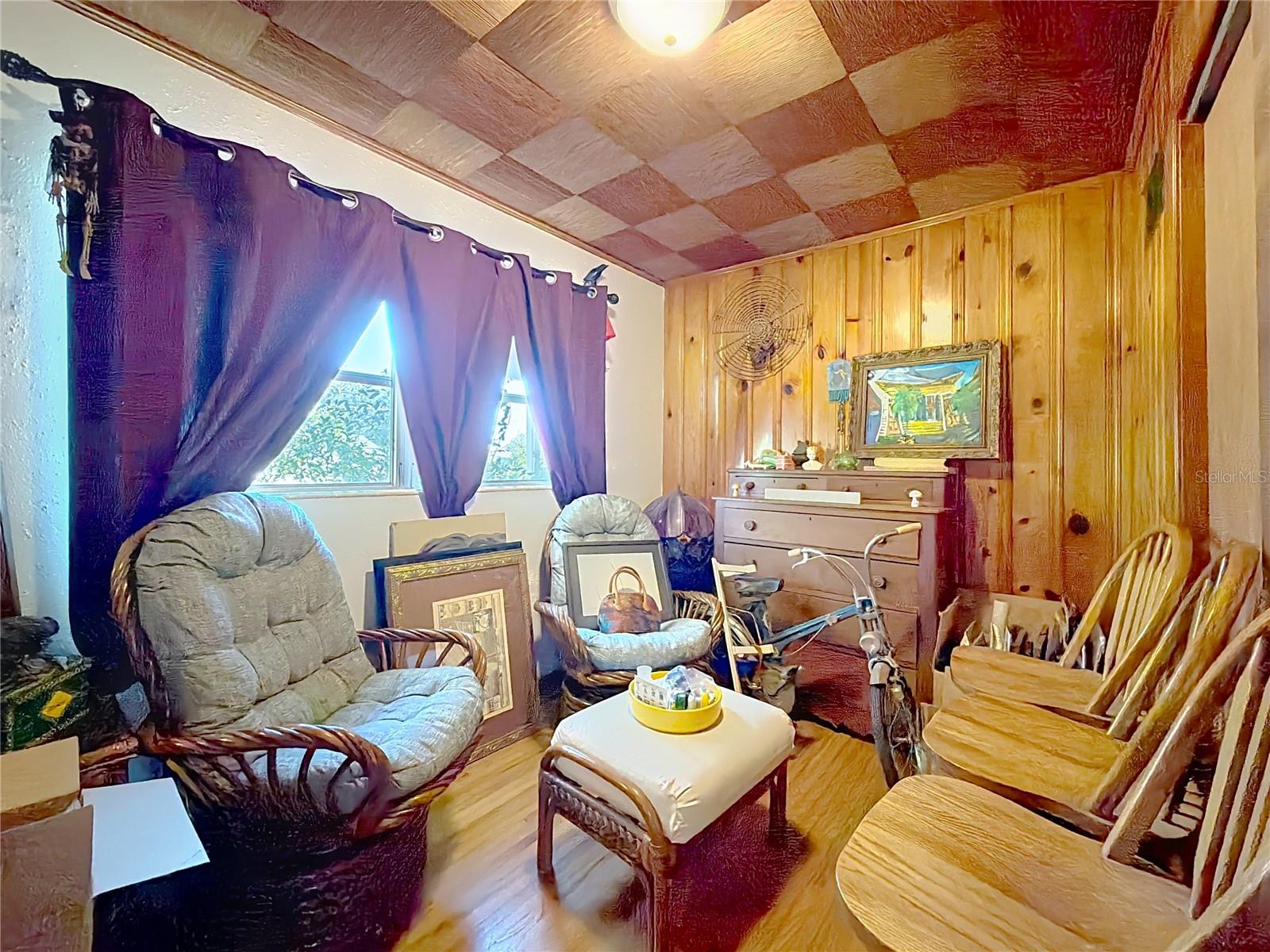 FRUITLAND PARK WHITNEYS - Residential