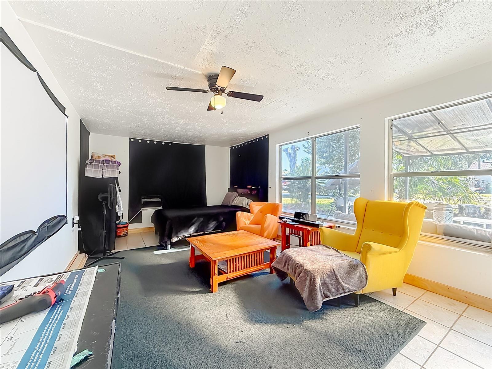 FRUITLAND PARK WHITNEYS - Residential