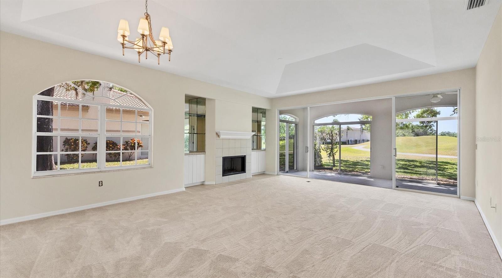 3916 CHATSWORTH GREENE 3