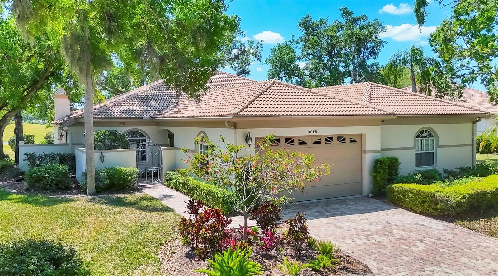 3916 CHATSWORTH GREENE 3