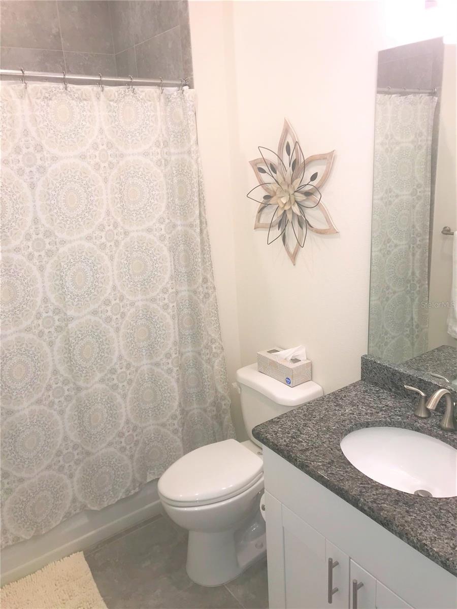 PALMA SOLA BAY CLUB PH 12 - Residential Lease