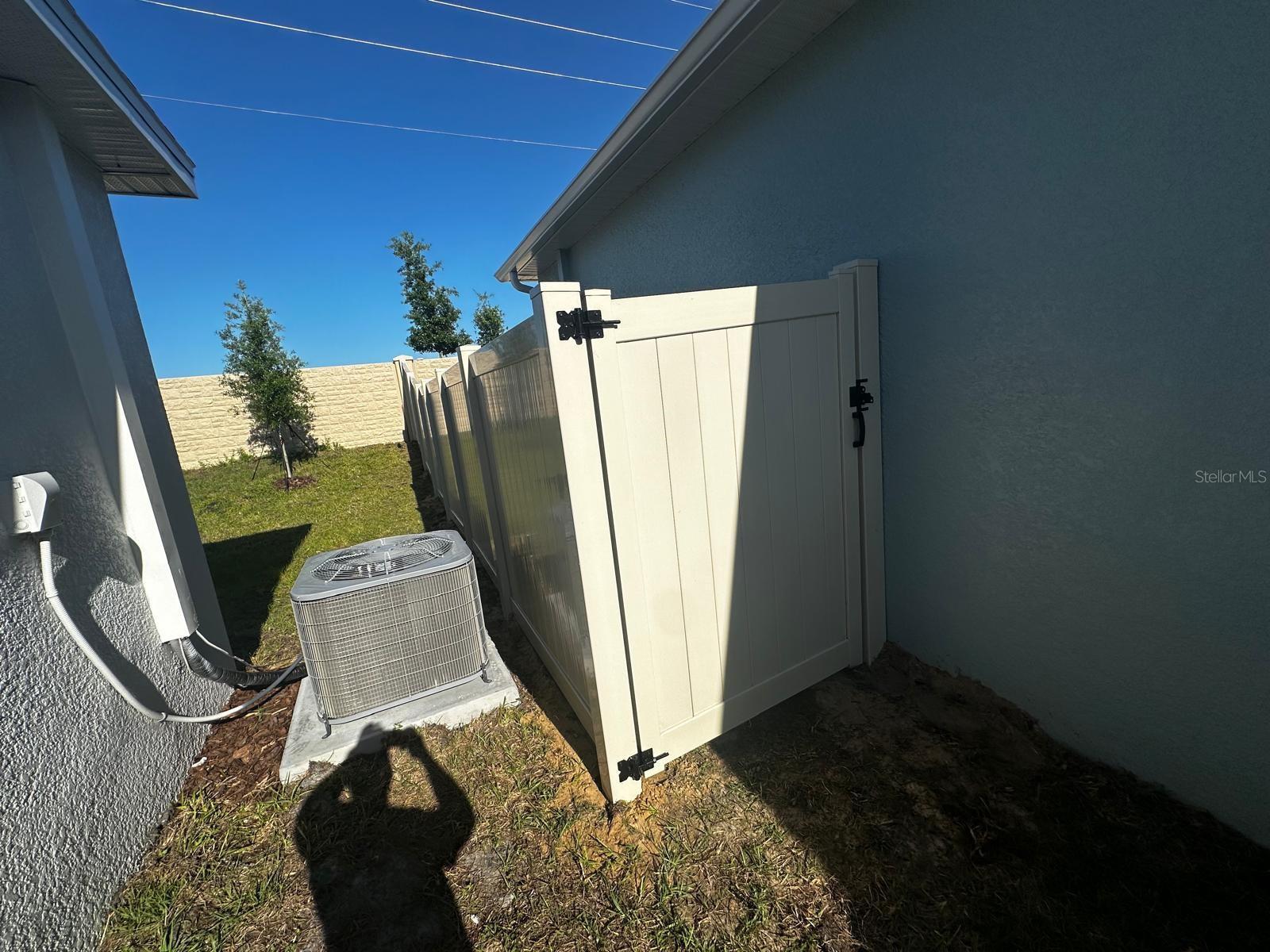 CASCADES PH 1A & 1B - Residential Lease