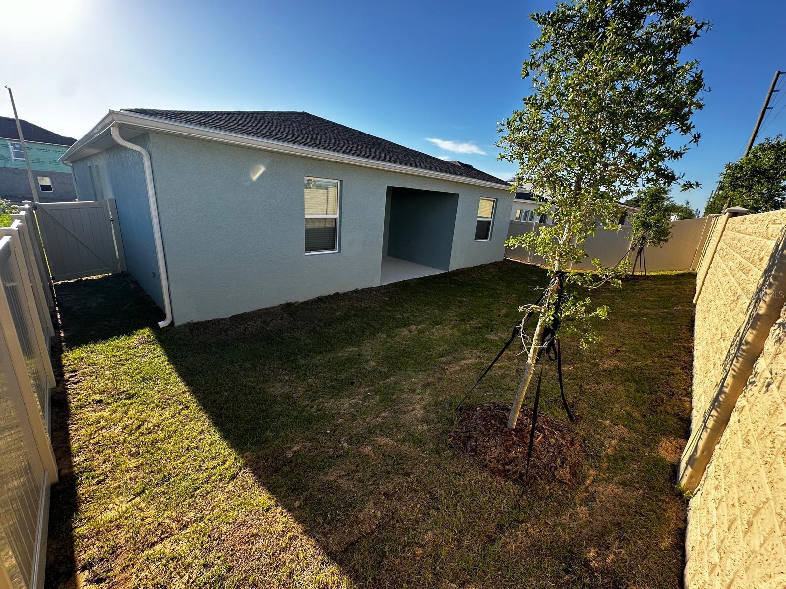 CASCADES PH 1A & 1B - Residential Lease