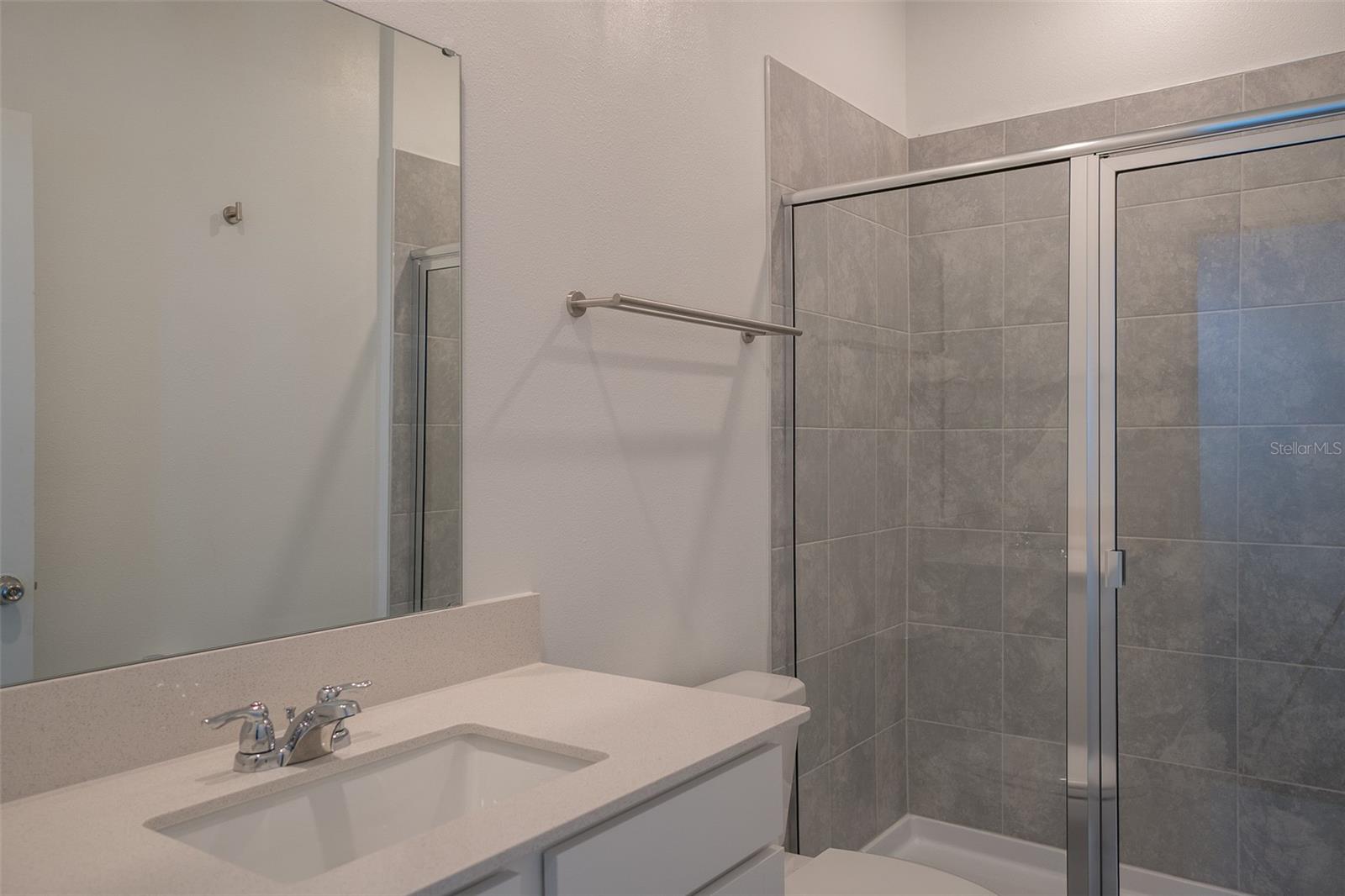 CASCADES PH 1A & 1B - Residential Lease