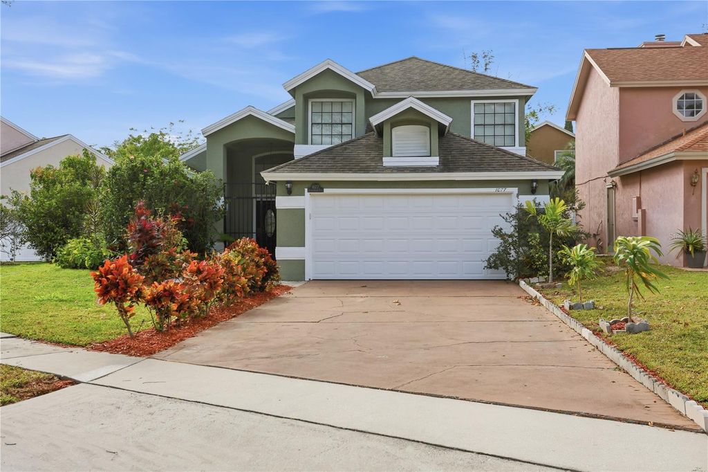 Photo of 1077 Summer Lakes Drive, Orlando, FL 32835 (MLS # O6367248)