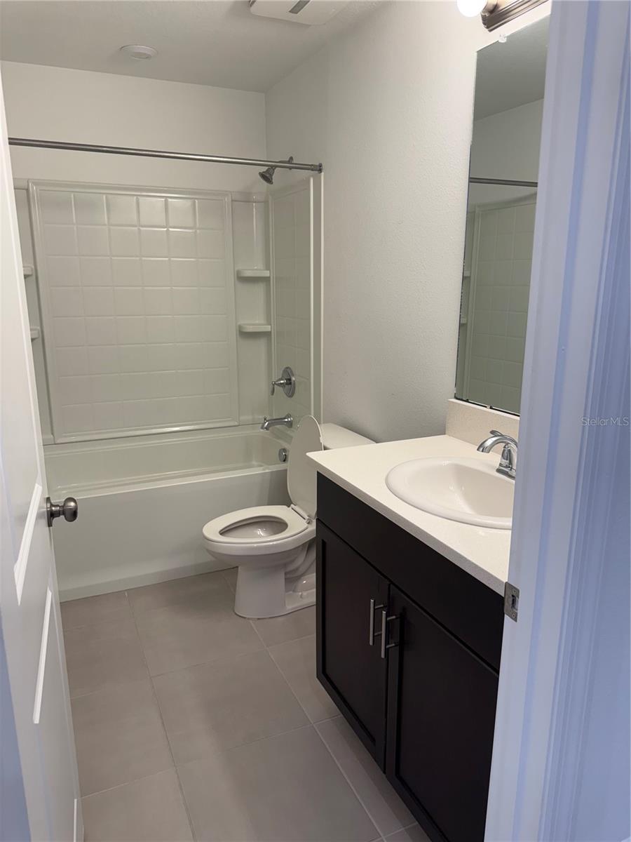 RIVER LNDG PH 1A3-1A4-1A5-1A6 - Residential Lease