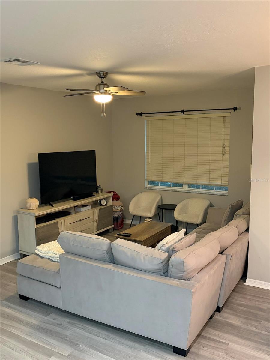 MEADOWS AT LARGO - Residential