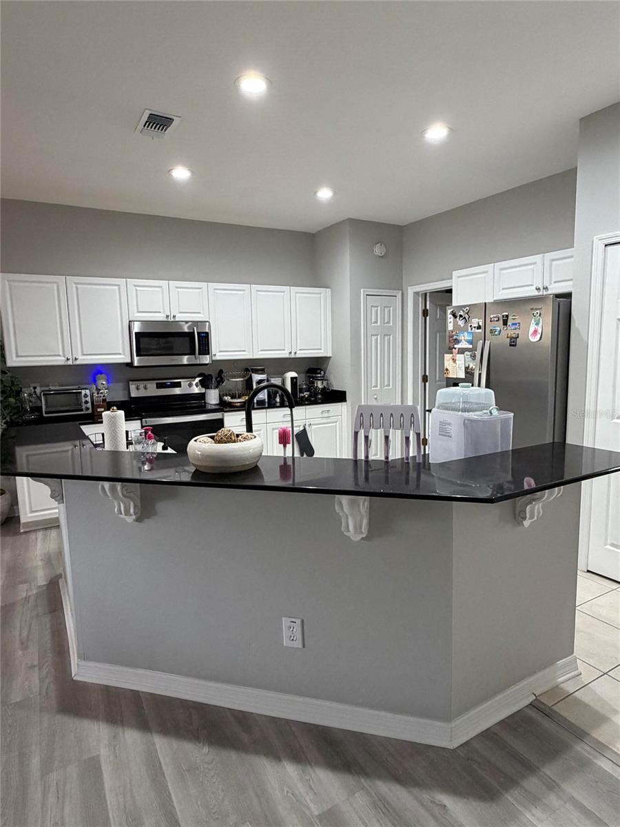 MEADOWS AT LARGO - Residential