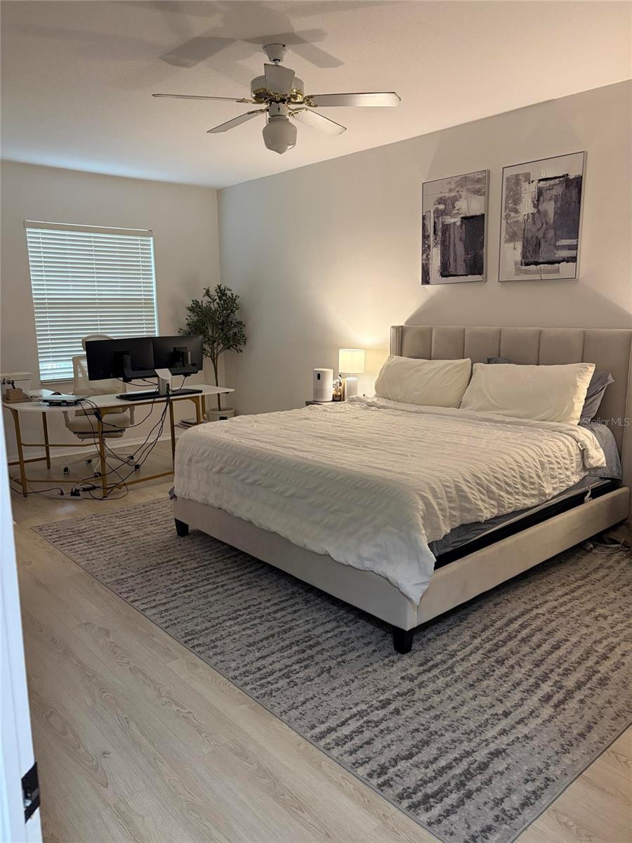 MEADOWS AT LARGO - Residential