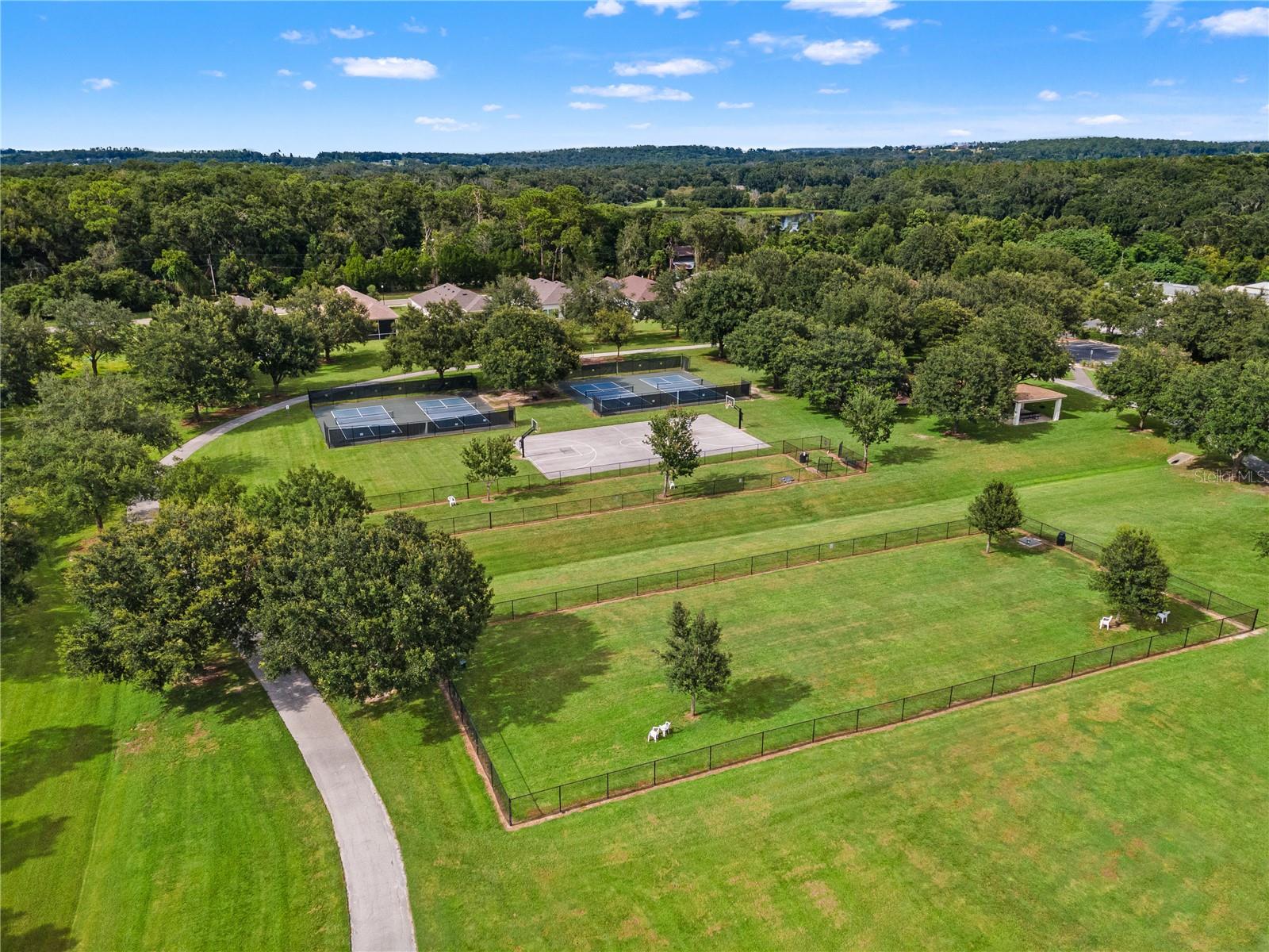 LAKE JOVITA GOLF & COUNTRY CLUB PH 04 C - Residential