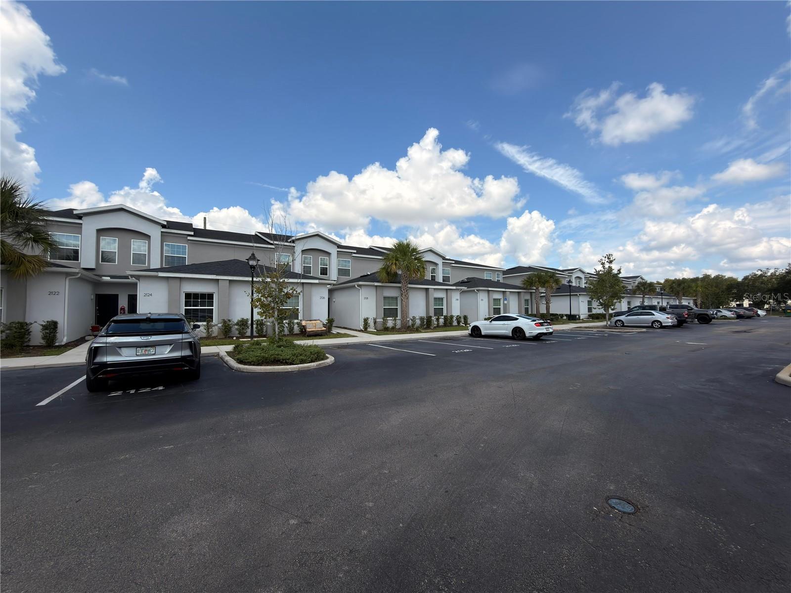 DIMORA PARK CONDO - Commercial Sale