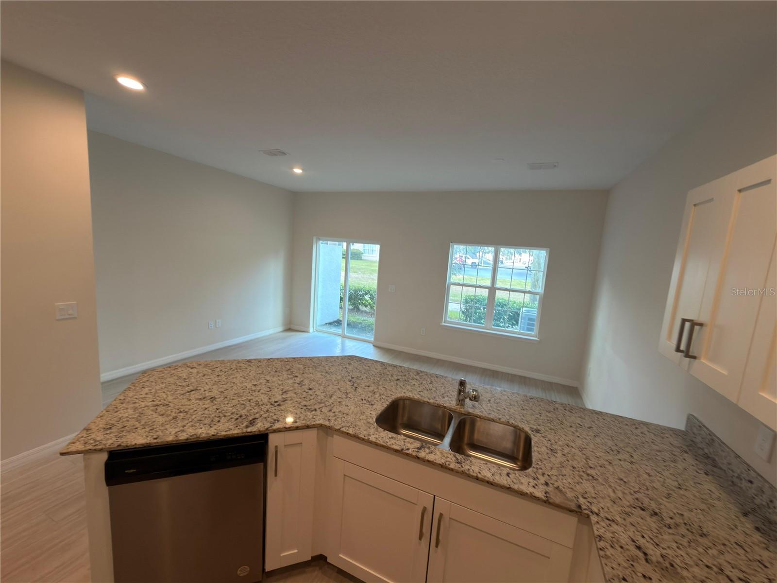 DIMORA PARK CONDO - Commercial Sale