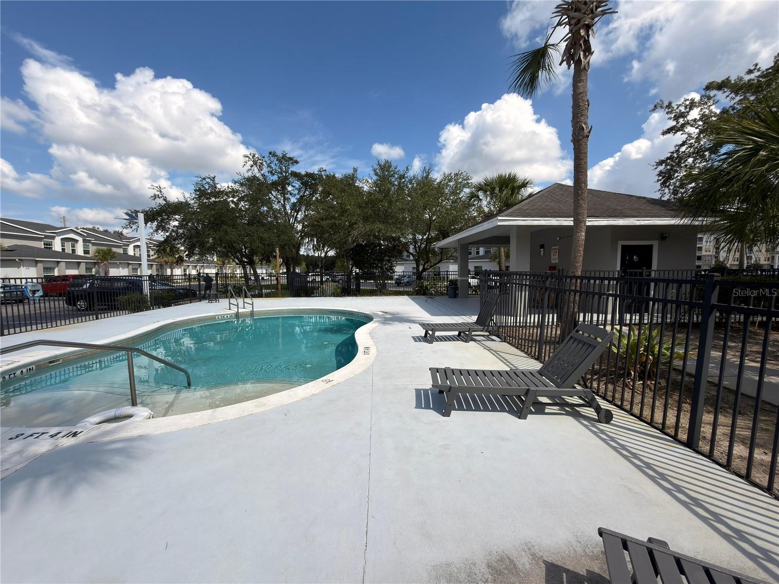 DIMORA PARK CONDO - Commercial Sale