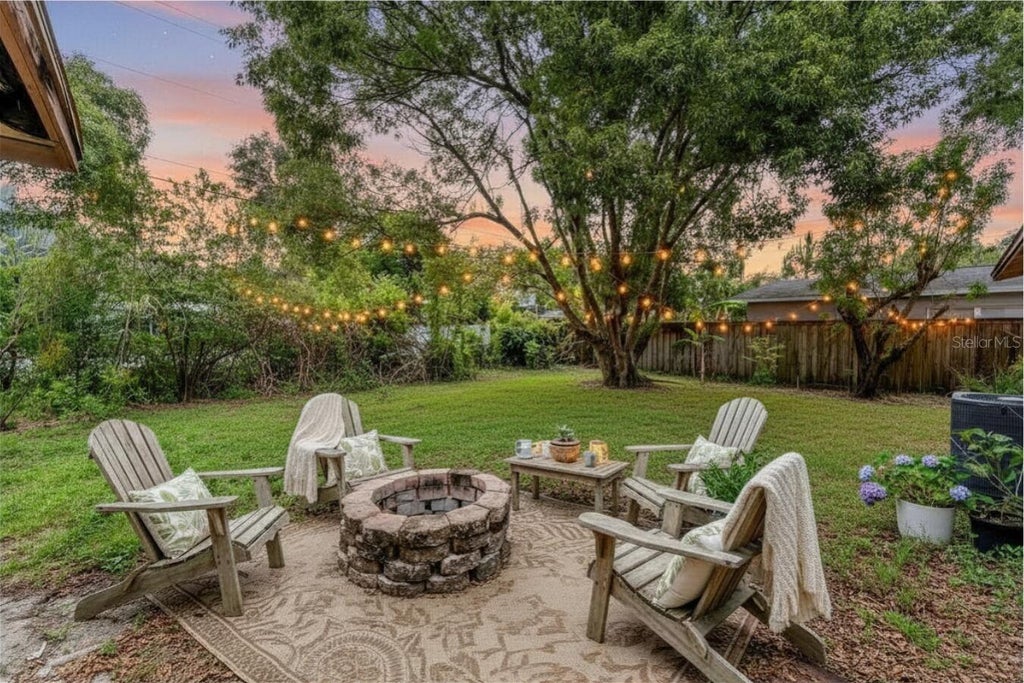Photo of 2406 Dellwood Drive, Orlando, FL 32806 (MLS # O6420517)