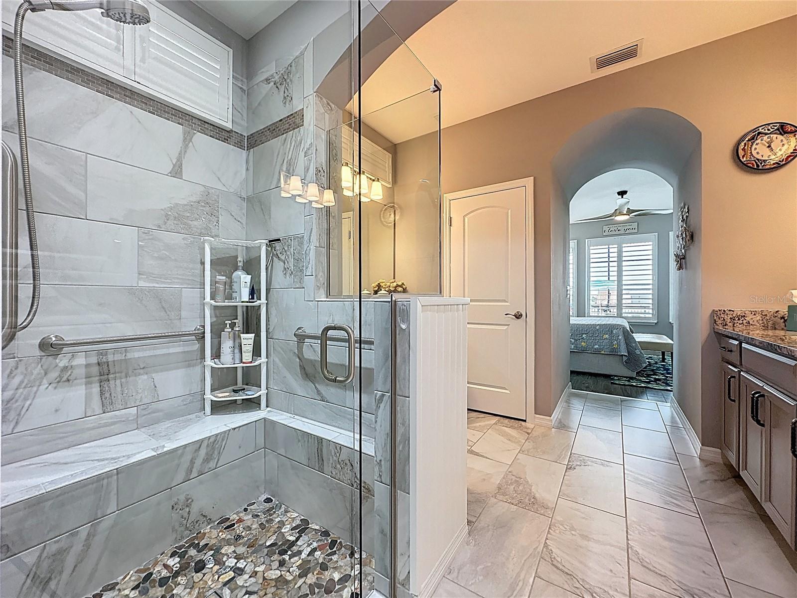 CASCADES OF GROVELAND (TRILOGY) - Residential
