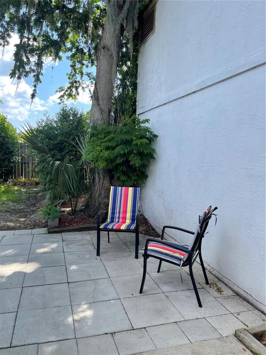 FAWN OAKS VILLAGE SUB - Residential Lease