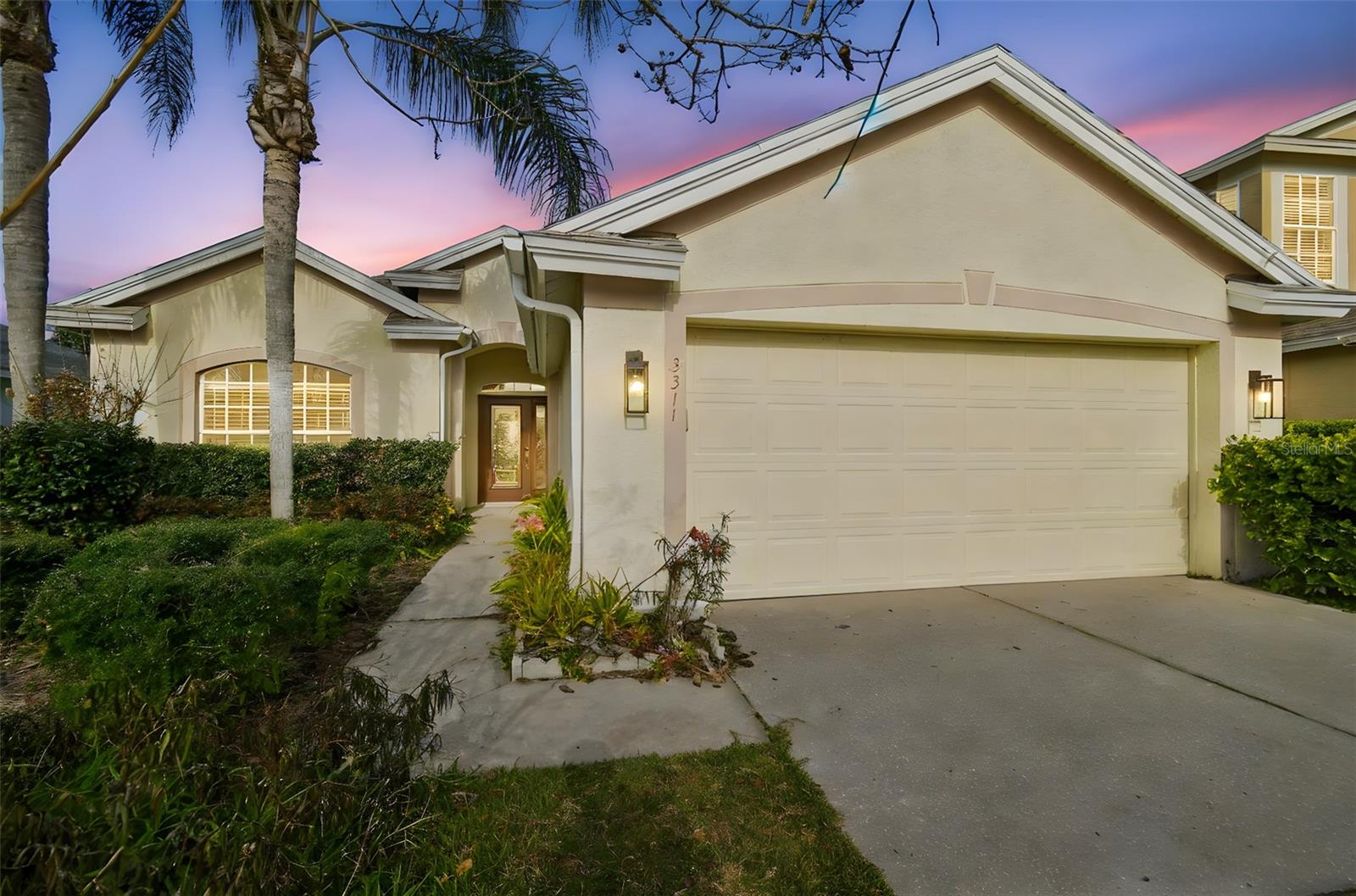 RIVER HILLS COUNTRY CLUB PARCE - Residential Lease