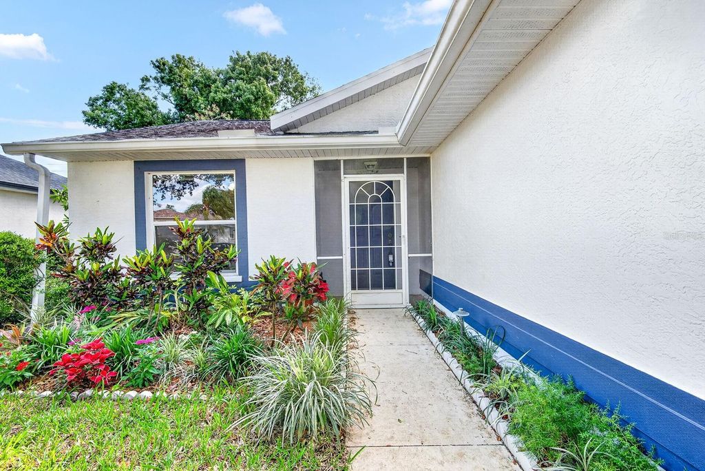 Photo of 4913 72nd Court E, Bradenton, FL 34203 (MLS # A4690014)