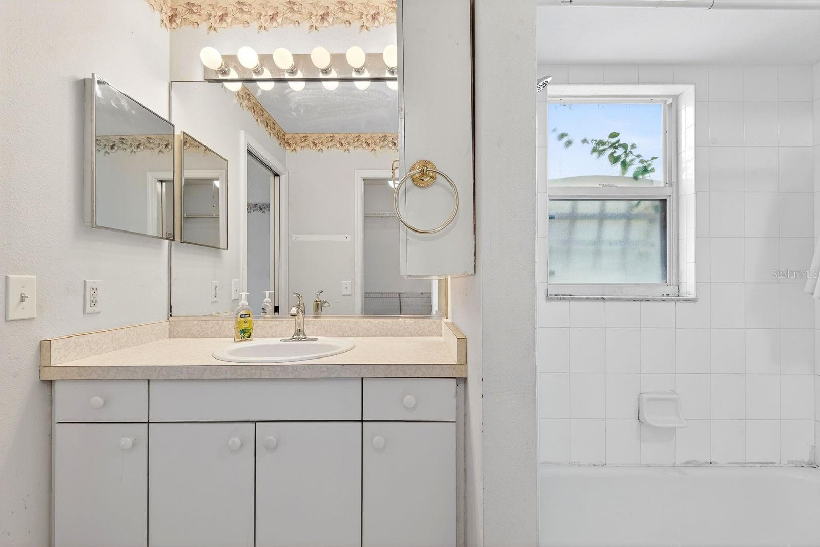 CREEKWOOD PH ONE SUBPHASE I UNIT B2B3 - Residential