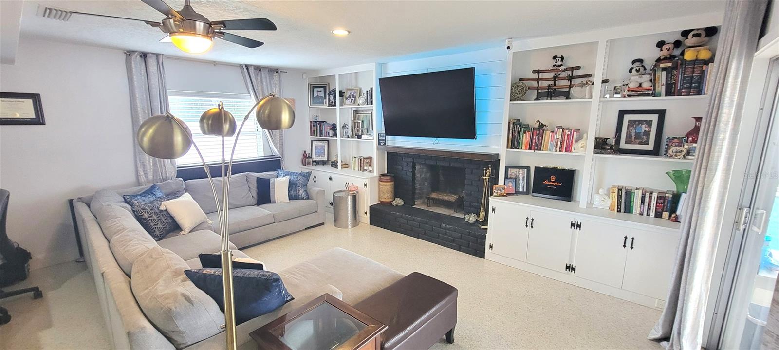 DOMMERICH HILLS SECOND ADD - Residential