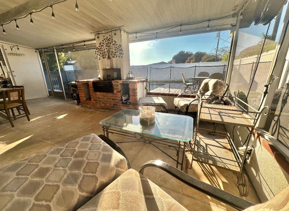 DOMMERICH HILLS SECOND ADD - Residential