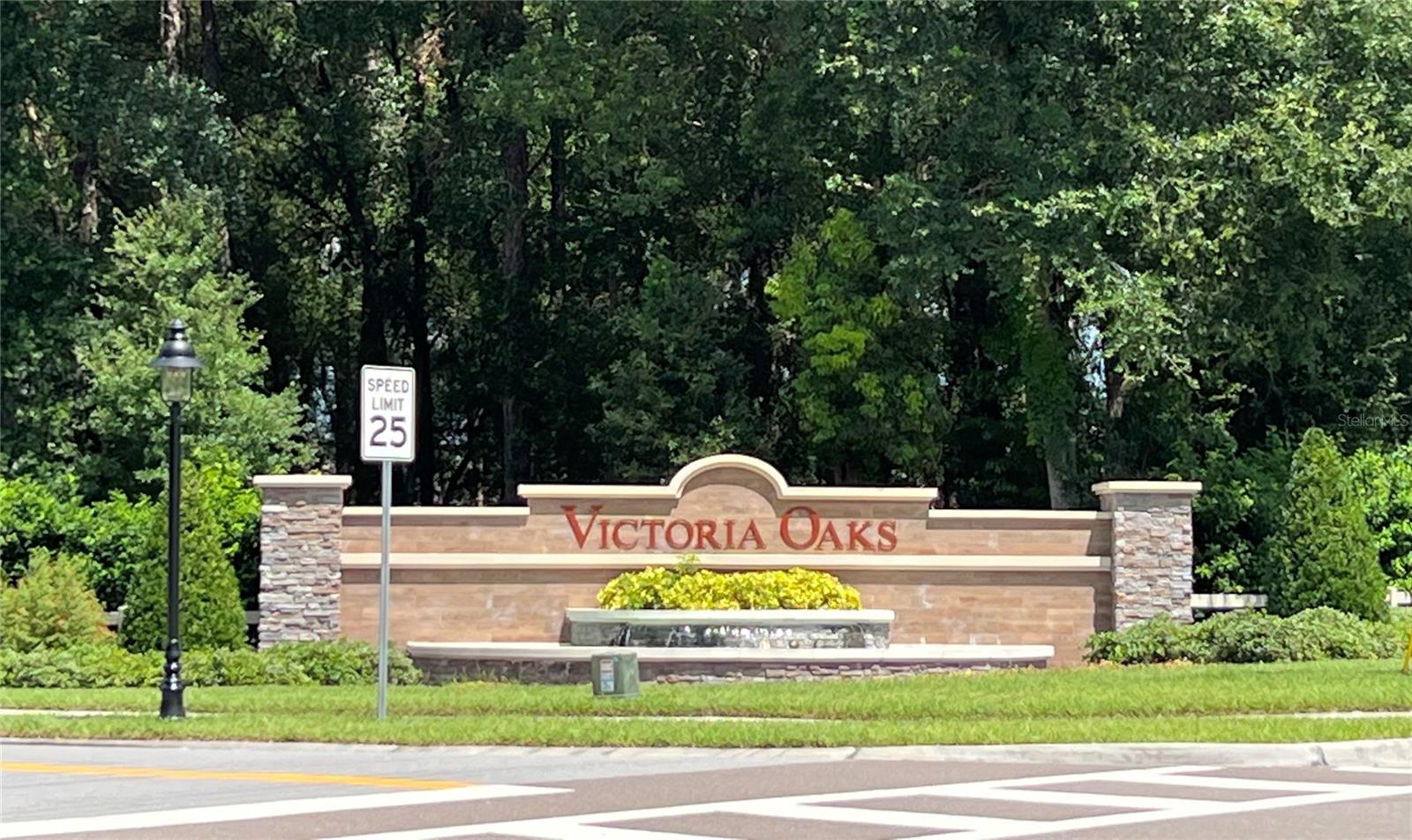 160 VICTORIA OAKS BOULEVARD