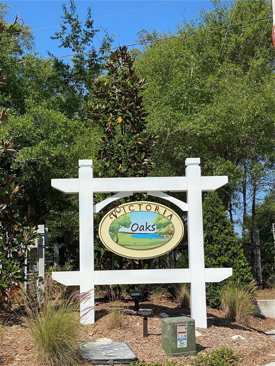 160 VICTORIA OAKS BOULEVARD