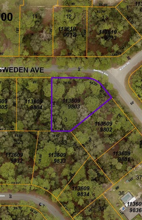 Buildable corner lot in desirable North Port!