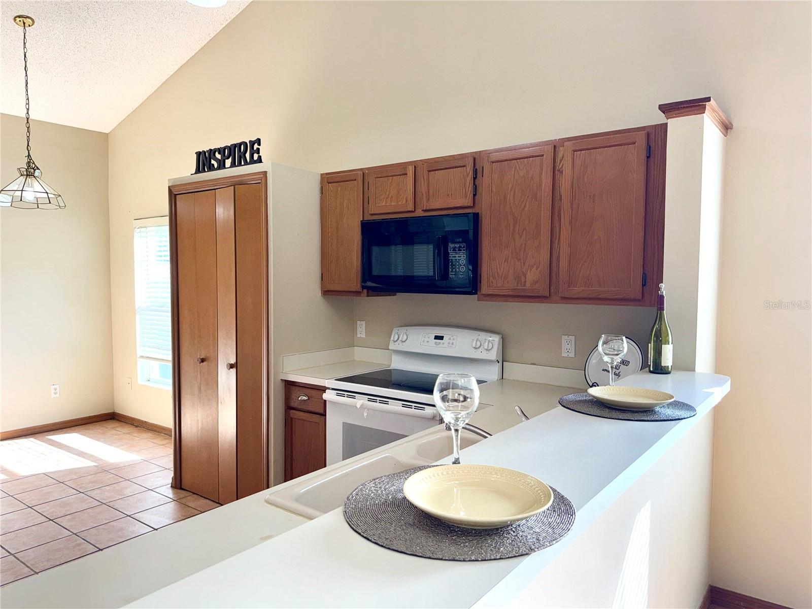 CROSSINGS REMINGTON OAKS AT - Residential