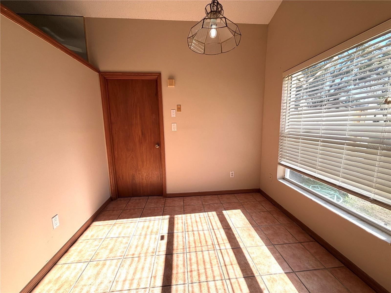 CROSSINGS REMINGTON OAKS AT - Residential