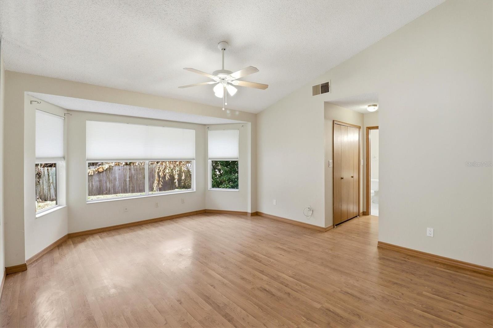 CROSSINGS REMINGTON OAKS AT - Residential