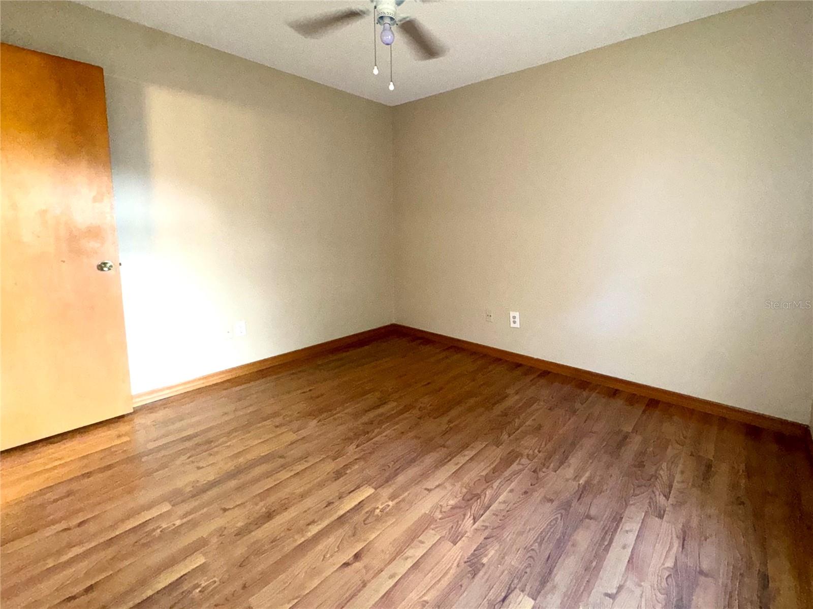 CROSSINGS REMINGTON OAKS AT - Residential