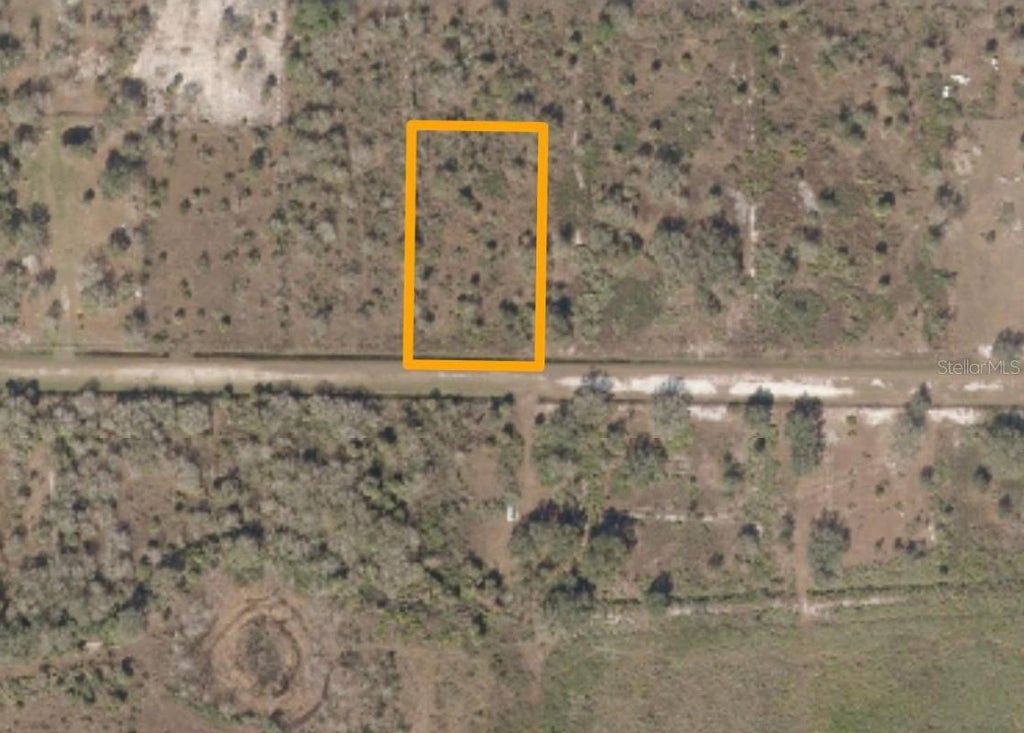 Photo of 18721 NW 278th Street, Okeechobee, FL 34972 (MLS # A4710977)