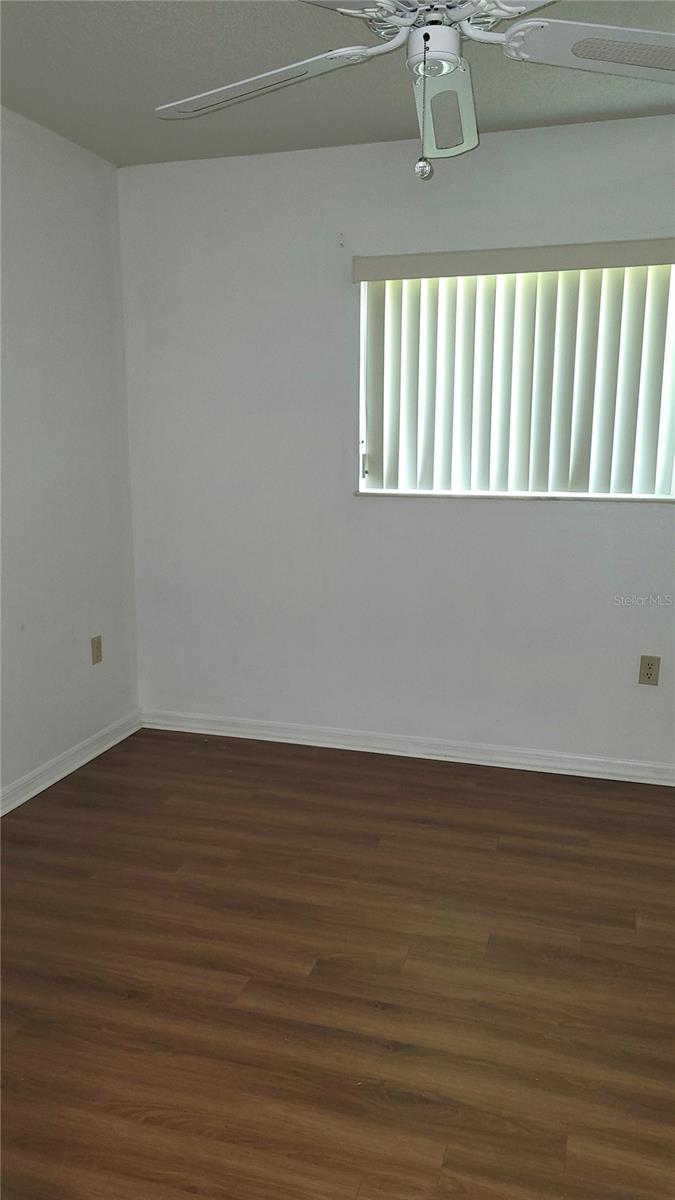BREEZEWOOD VILLAGE CONDO PH 01-04 - Residential