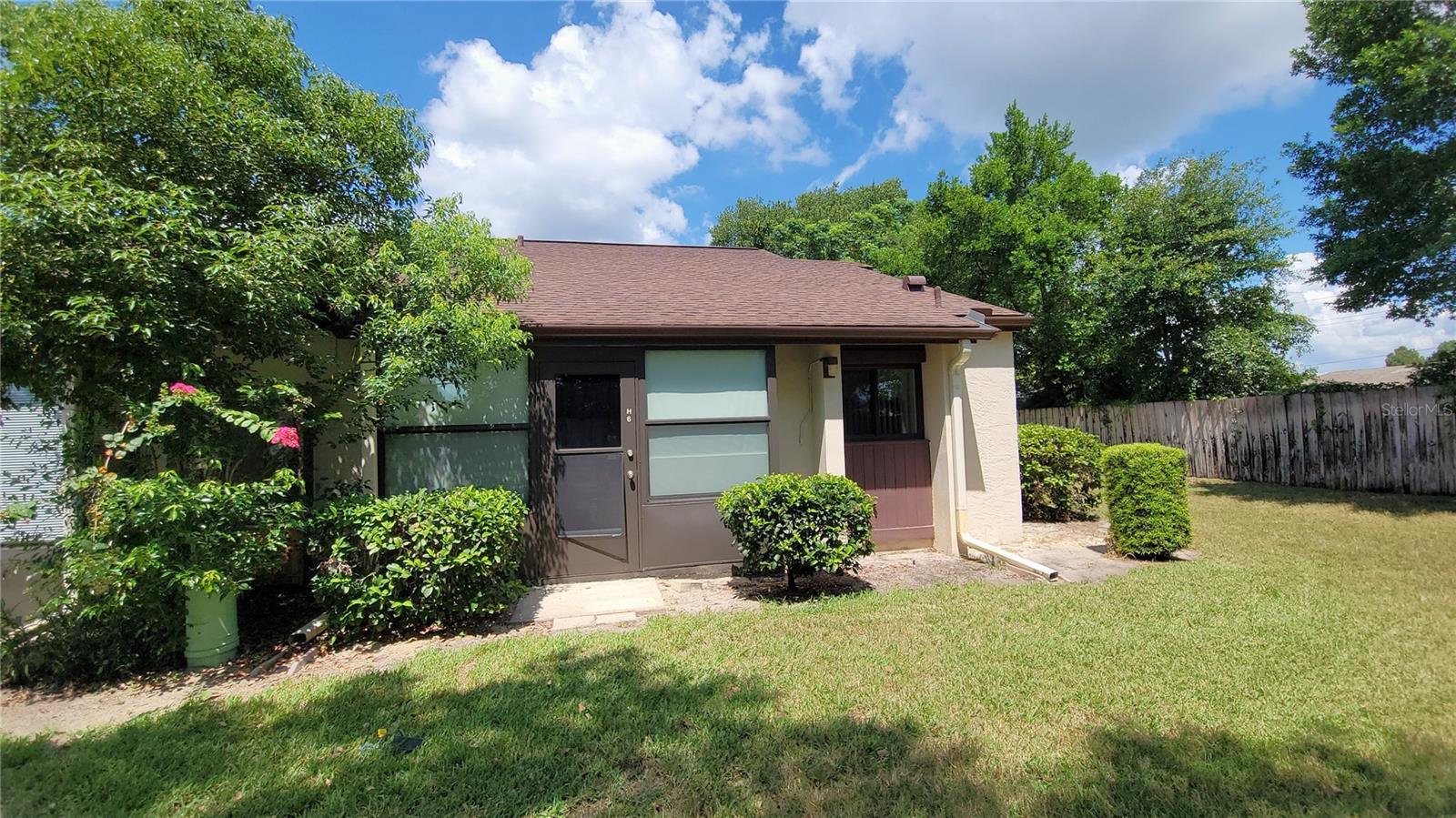 BREEZEWOOD VILLAGE CONDO PH 01-04 - Residential