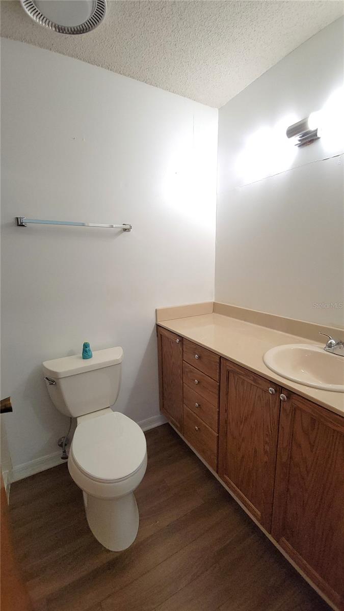 BREEZEWOOD VILLAGE CONDO PH 01-04 - Residential
