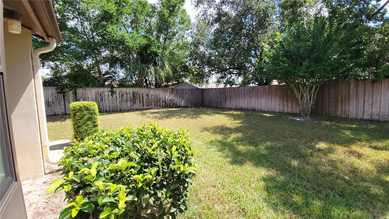 BREEZEWOOD VILLAGE CONDO PH 01-04 - Residential